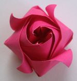飾れる！贈れる！かわいい花の折り紙